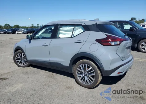 2021 Nissan Kicks Sv z USA, uszkodzony, nr VIN 3N1CP5CV1ML524086